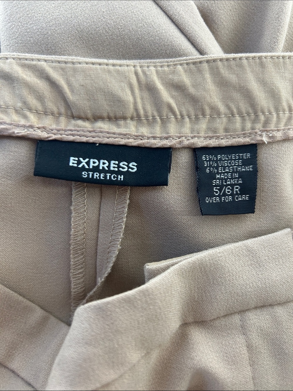 Express Straight-Leg Dress Pants in Camel Tan Size 5/6 - Picture 3 of 4